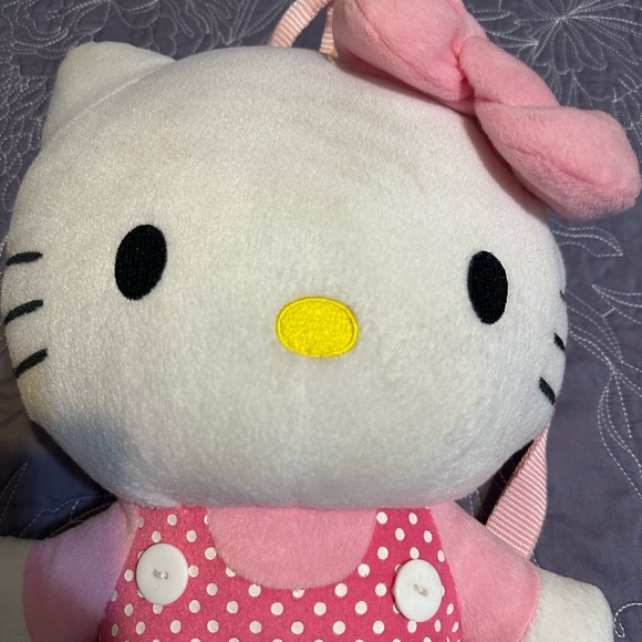 Sanrio 2012 Hello Kitty Plush Backpack - Picture 2 of 9